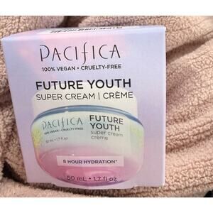 NEW Pacifica Future Youth Moisturizing Super Cream